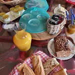 Domaine De La Sarrotte Frühstückspension Saugon