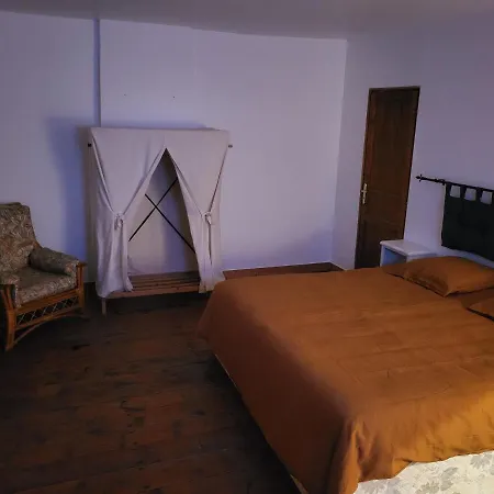 Bed & Breakfast Domaine De La Sarrotte *