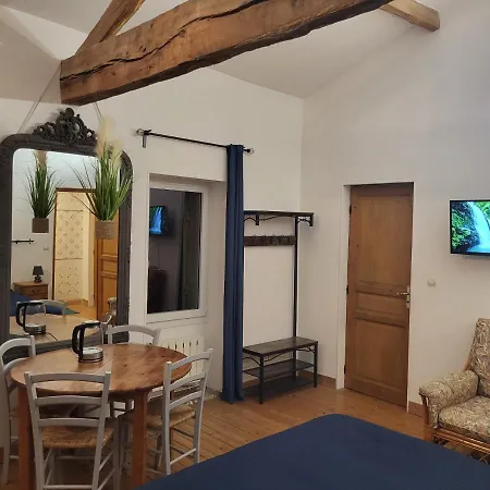 Domaine De La Sarrotte Bed & Breakfast