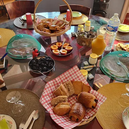 Domaine De La Sarrotte Bed & Breakfast