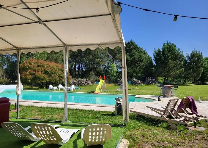 Bed & Breakfast Domaine De La Sarrotte